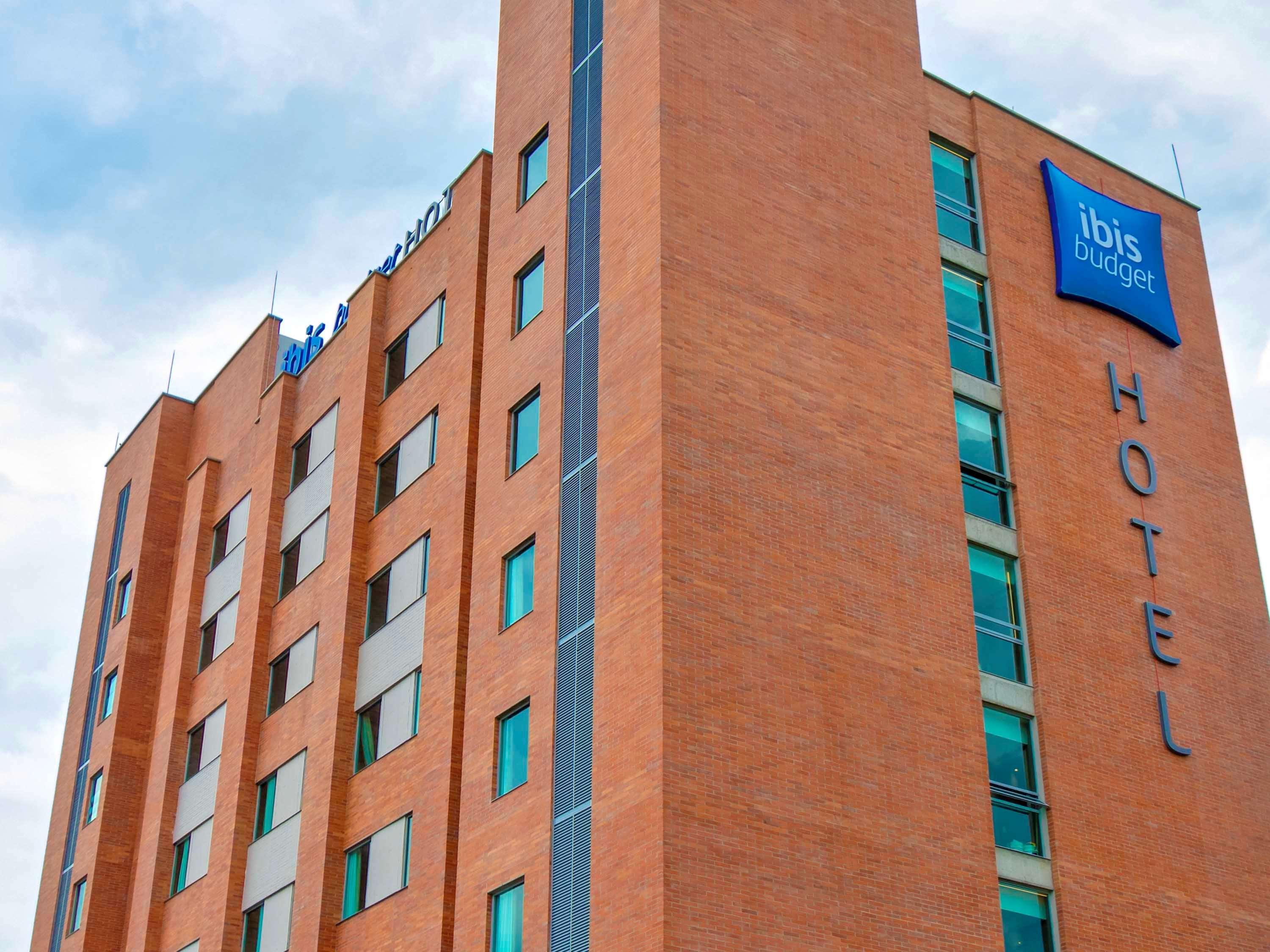 Ibis Budget Itagüí Esterno foto