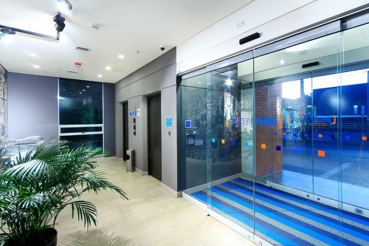 Ibis Budget Itagüí Esterno foto